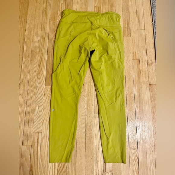 3/4 lulu lemon tights - Picture 4 of 4